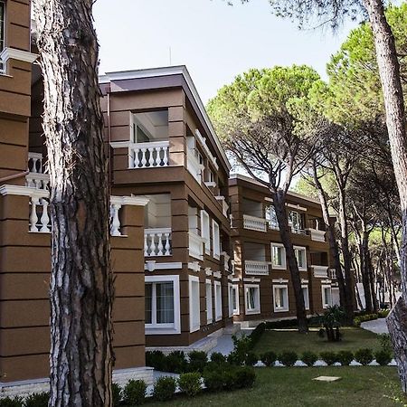 Hotel Prestige Durres Golem  Zewnętrze zdjęcie